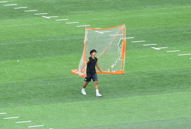 也被放