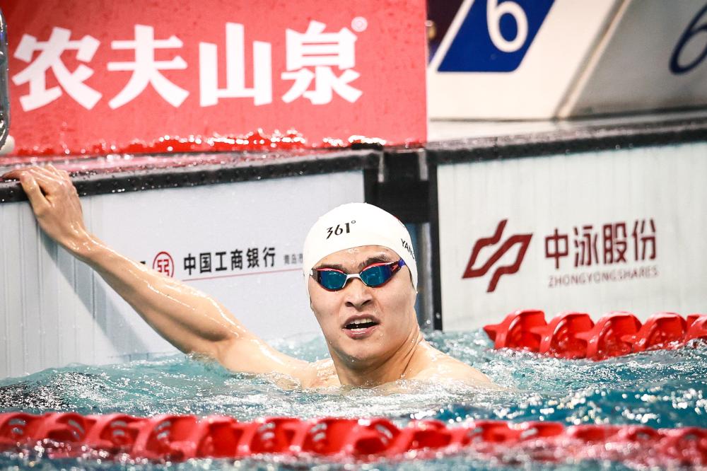 弗里克：亚马尔防守端表现也很积极，费兰是非常聪明的球员